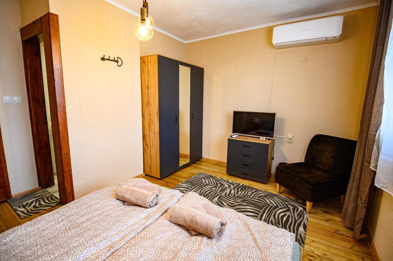 Lalev Guest House Банско Екстериор снимка