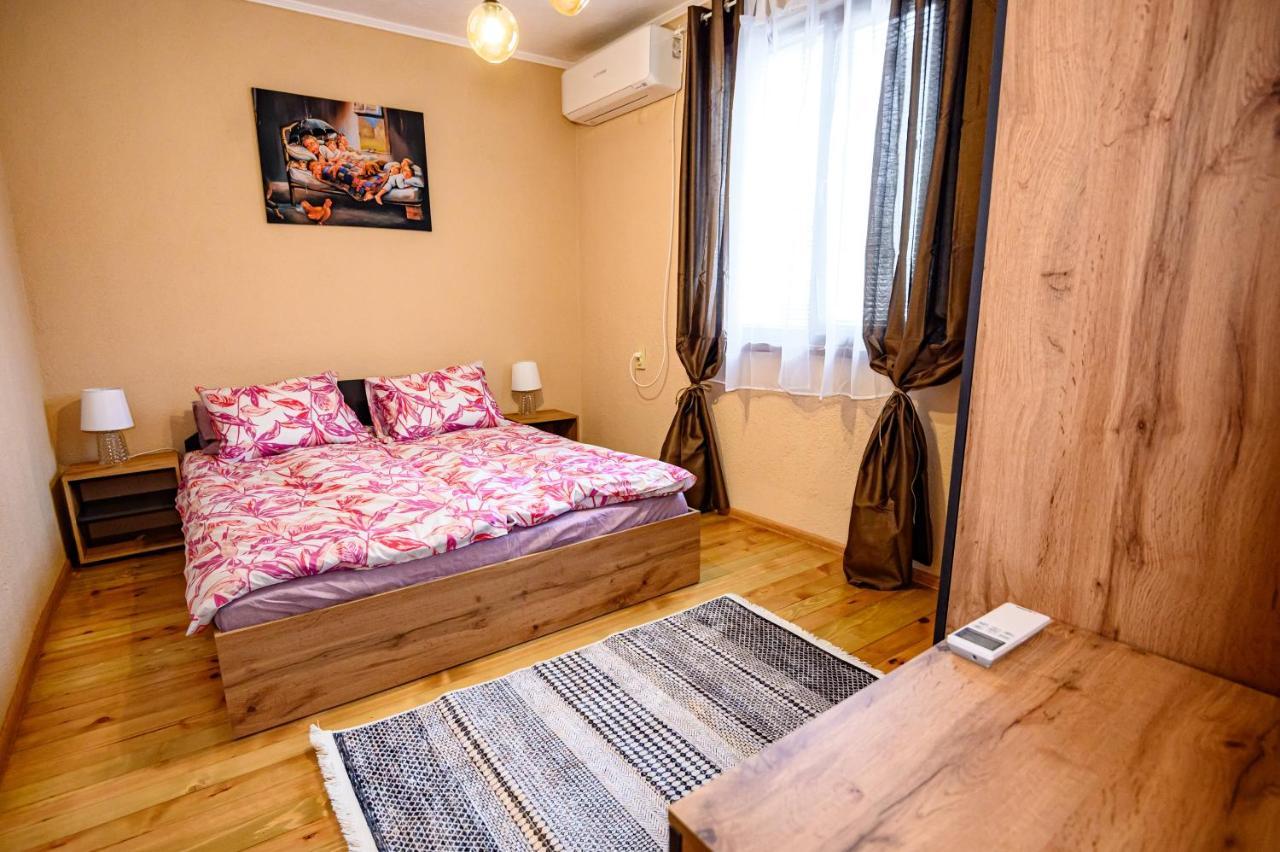 Lalev Guest House Банско Екстериор снимка