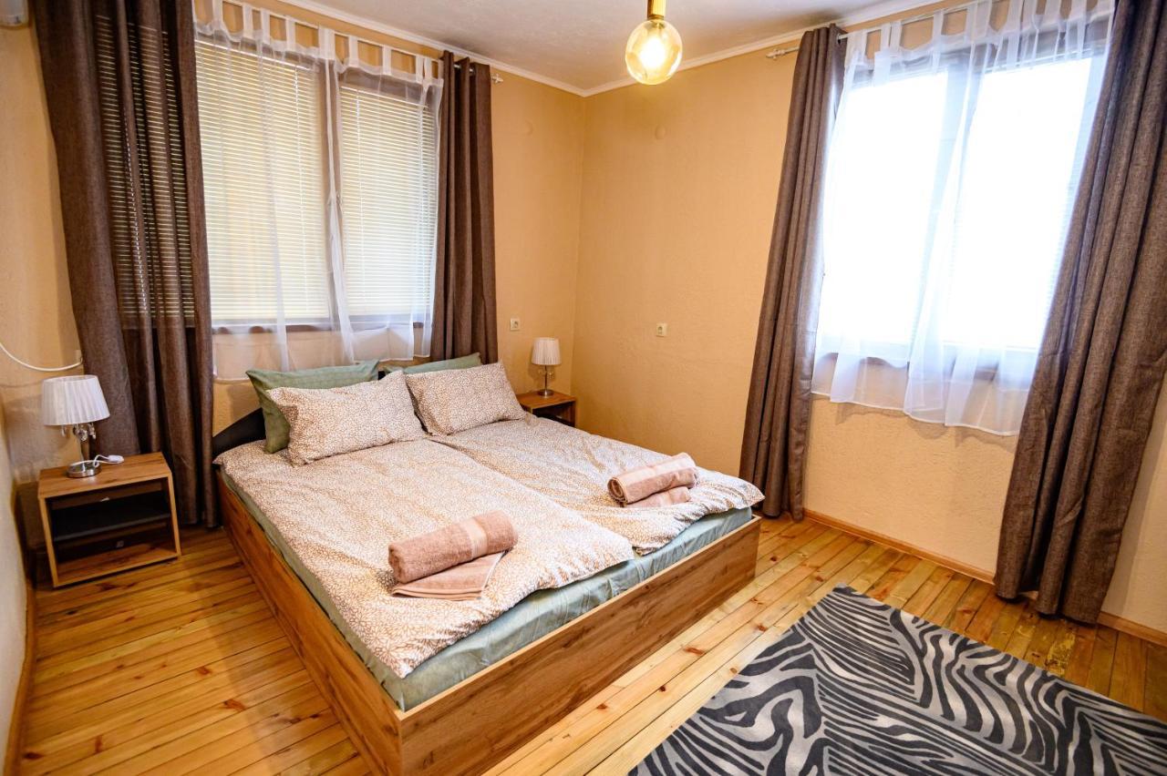 Lalev Guest House Банско Екстериор снимка