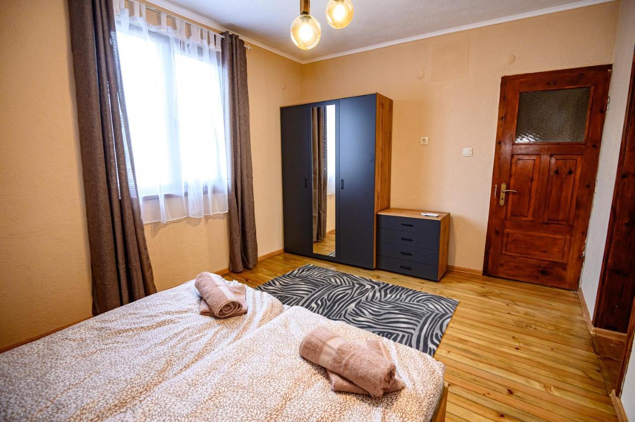 Lalev Guest House Банско Екстериор снимка