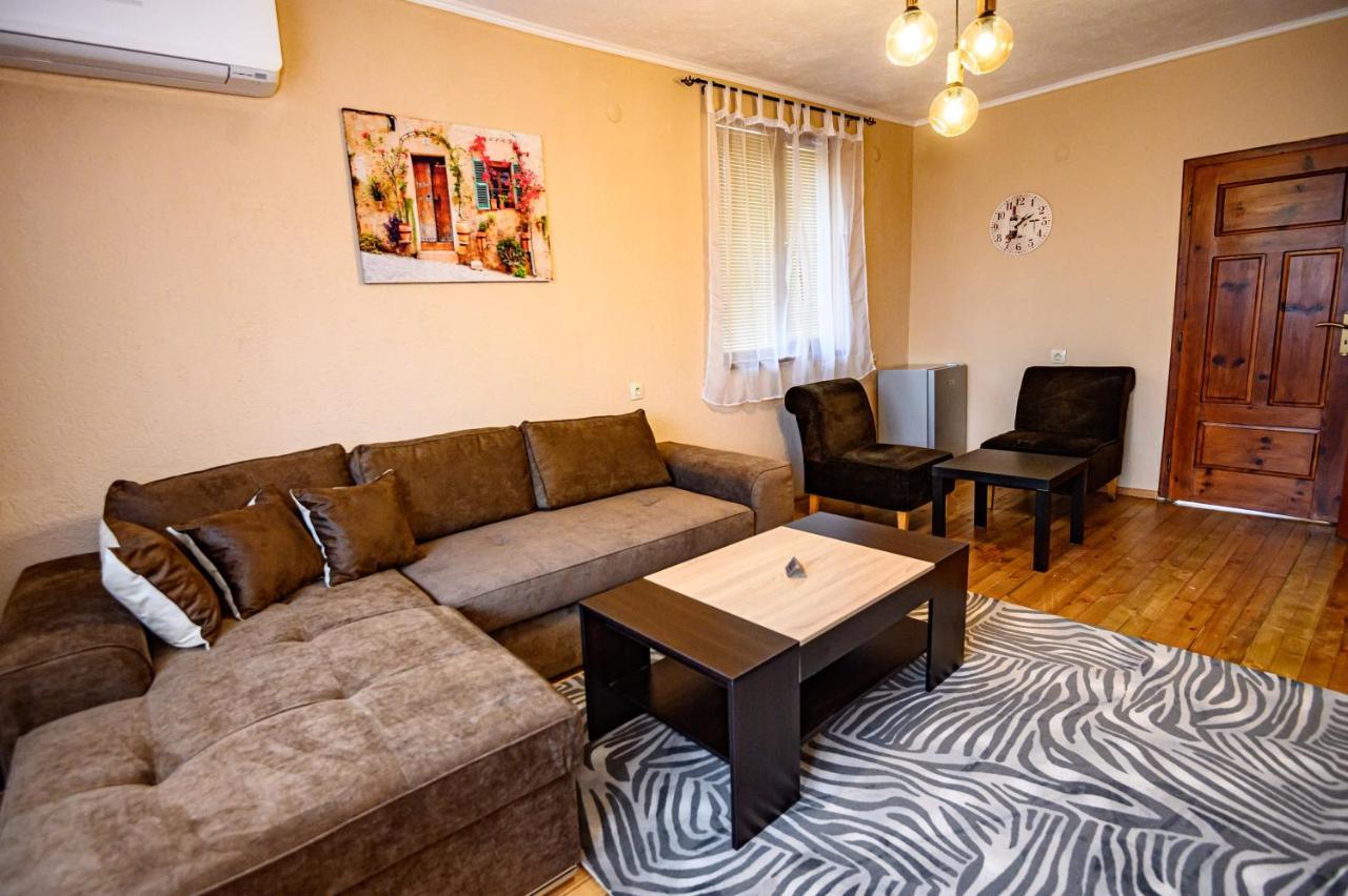 Lalev Guest House Банско Екстериор снимка